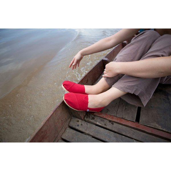 Toms Red Canvas Women Classics Outlet Online