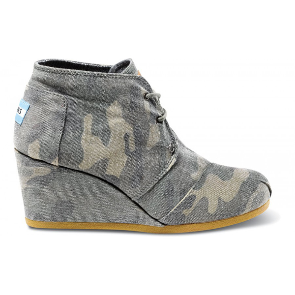 Toms Washed Camo Canvas Women Desert Wedges Outlet Online